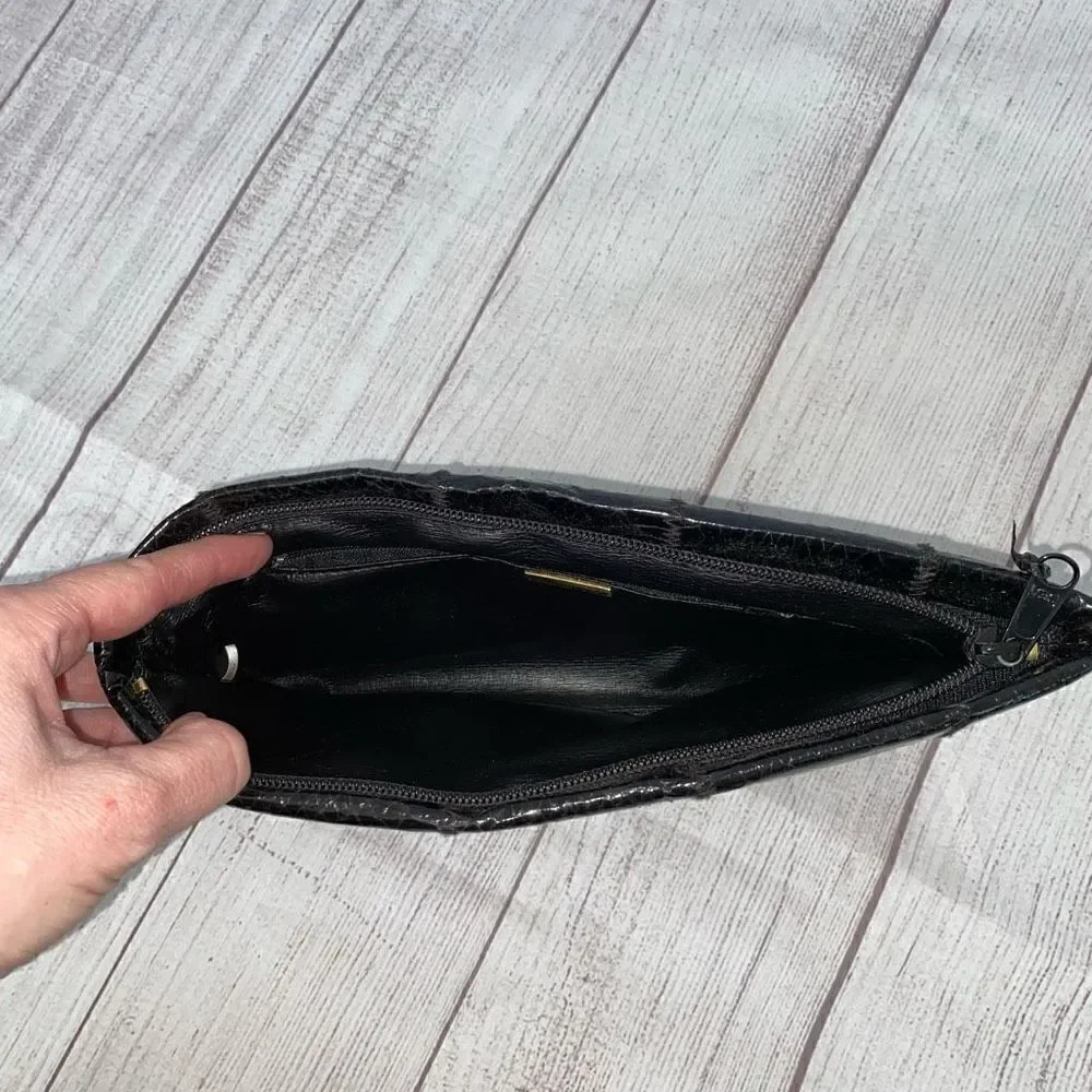 Clemente vintage black clutch w/zipper closure